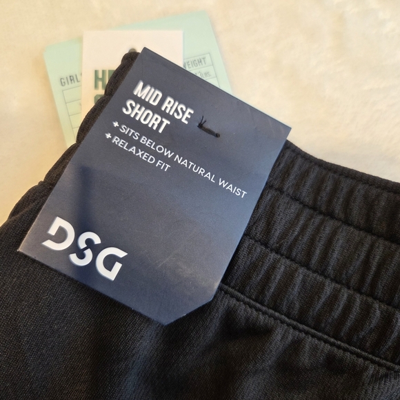 DSG Girls' Mesh Mid-Rise Shorts with White Stripes - Black Medium Sports New - Picture 8 of 10